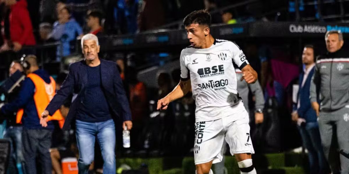 Mateo Sanabria está mais distante do clube (Reprodução: Cesar Heredia Eurasia/Sport Images)