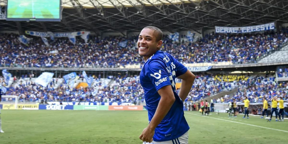 Vitor Roque é da base do Cruzeiro (Reprodução: Divulgação/Mineirão)