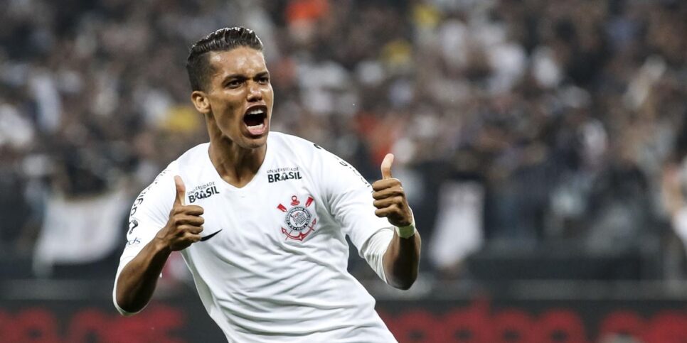 Pedrinho deve deixar o clube de futebol brasileiro em breve (Foto: Rodrigo Gazzanel/Agência Corinthians)