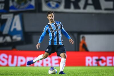 Rodrigo Caio pode ajudar Renato Gaúcho (Foto: Lucas Uebel/Grêmio)