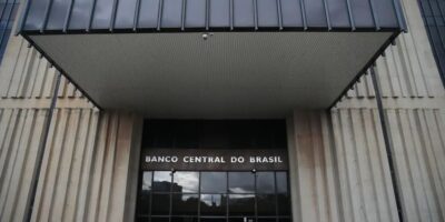 Imagem do post R$ 1,7 bilhão: Banco Central decreta falência de 2 bancos rivais do Itaú e milhares de clientes são atingidos