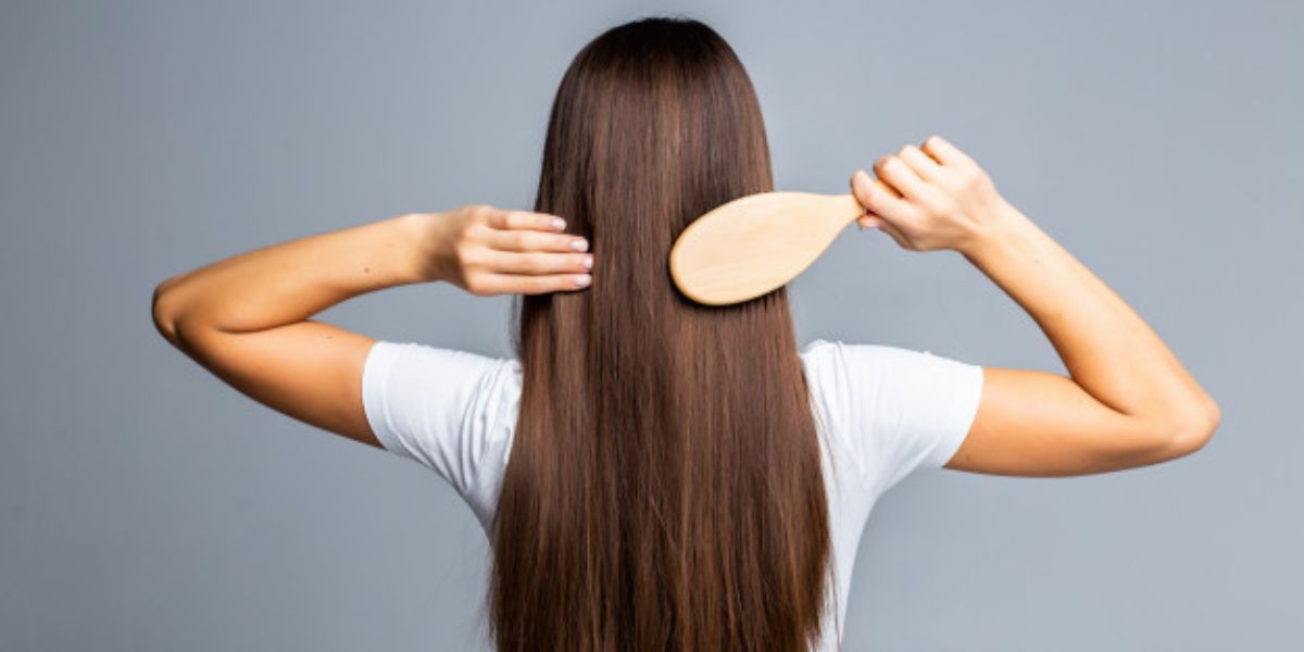 Cabelo liso é preferido por algumas mulheres (Reprodução: Internet)