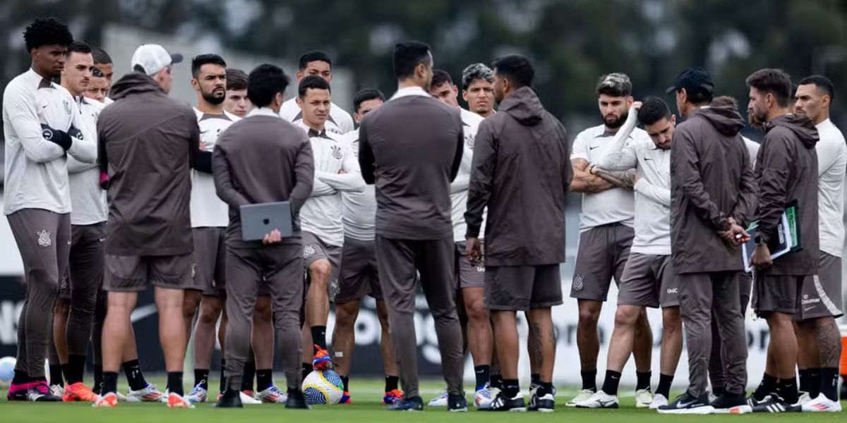 Ramón terá que escolher um substituto no próprio elenco (Reprodução: Rodrigo Coca/Ag. Corinthians)