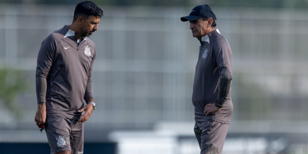 Emiliano Díaz e Ramón Díaz - (Foto: Rodrigo Coca / Agência Corinthians)