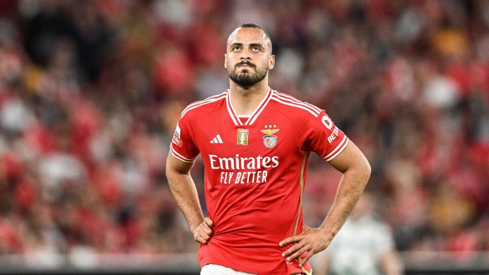 O famoso jogador de futebol do Benfica vem sendo observado pelo Corinthians (Foto: Getty Images)