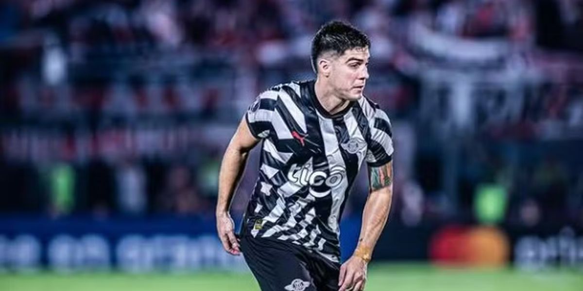 O lateral-direito é o plano B do Botafogo (Reprodução: Libertad/Divulgação)