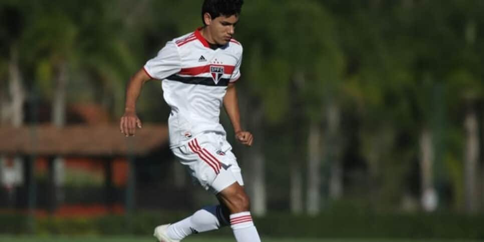 O jogador de futebol do São Paulo vem sendo observado pelo Internacional (Foto: Rahel Patrasso/Saopaulofc)