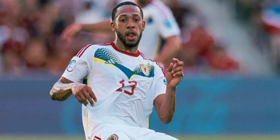 José Martínez chegou ao Brasil para assinar com o Corinthians após negociações com Augusto Melo (Foto: Divulgação / Seleção da Venezuela)