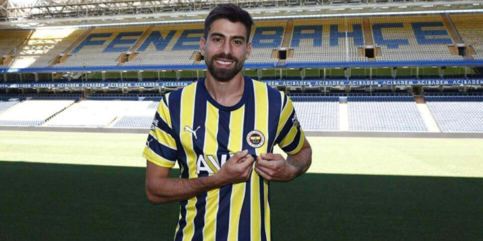 O ex-craque do Santos, Lucas Peres (Foto: DIivulgação/Fenerbahçe)