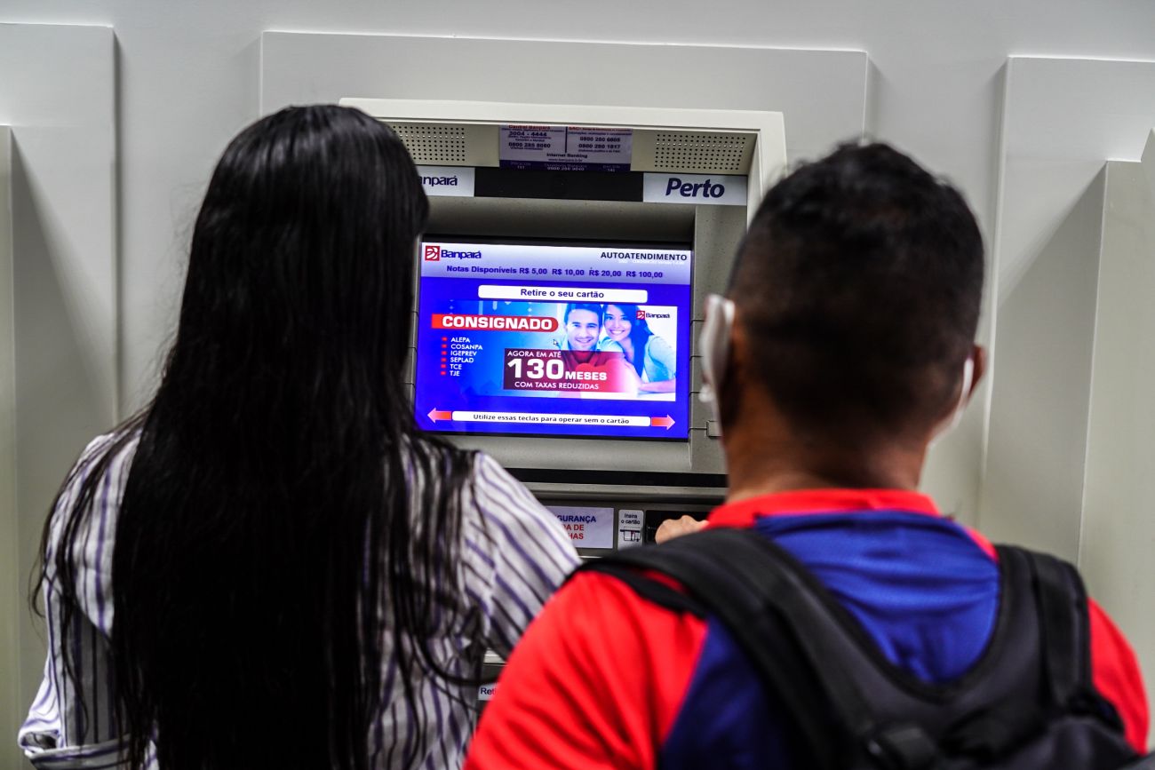 Servidores recebem antecipação do 13º salário no Pará (Foto Reprodução/Diário do Pará)