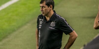 Imagem do post Teixeira sem chão: Titular absoluto de Carille está dando adeus no Santos