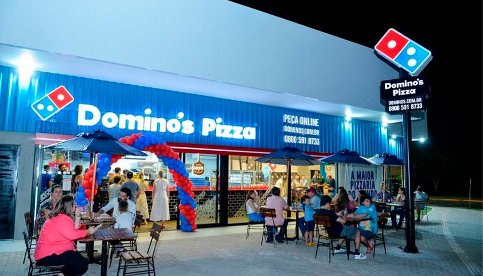 Apesar do fato ocorrido na Italia, a Domino's ainda está bem ativa em outros países, incluindo no Brasil (Foto Reprodução/Folha)