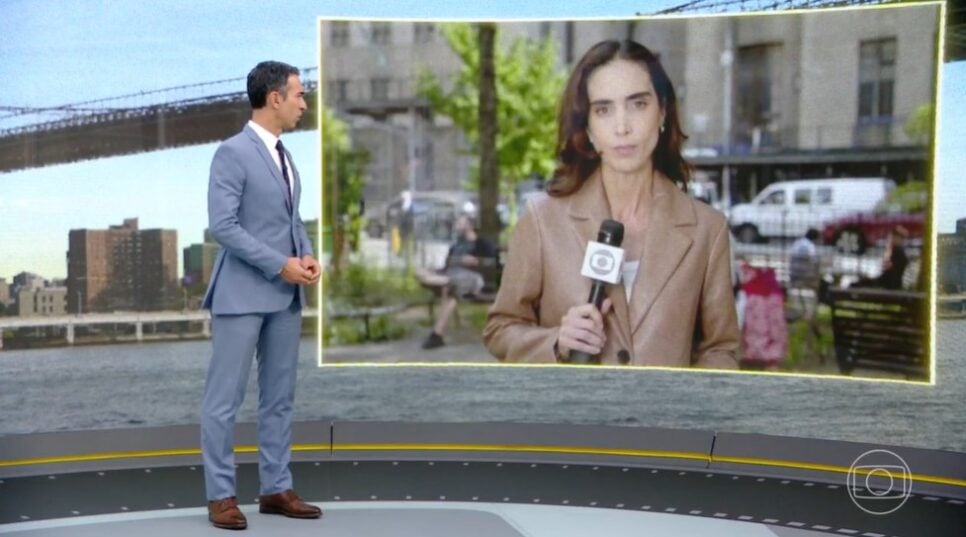 Tralli comenta para o noticiário para anunciar prisão (Foto: Reprodução/Globoplay)