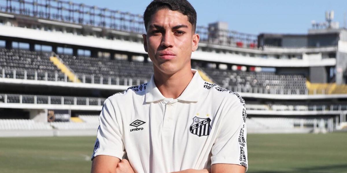 Zagueiro Jair (Foto- Raul Baretta : Santos FC)