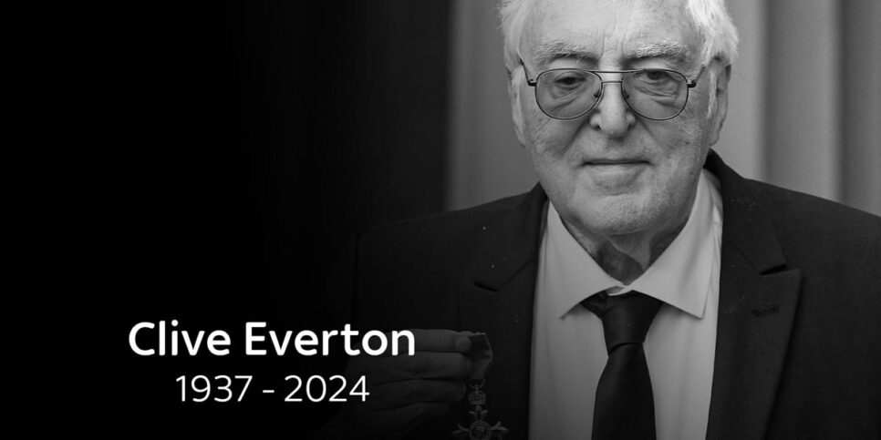 LUTO - Morre o jornalista Clive Everton (Foto- Sky Sport)