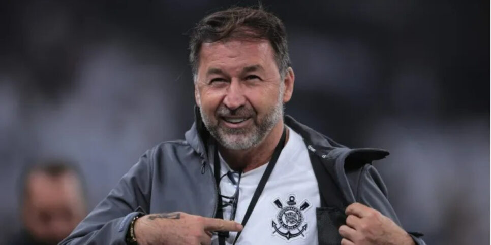 Augusto Melo, presidente de futebol do Corinthians (Foto: Ettore Chiereguini/AGIF)