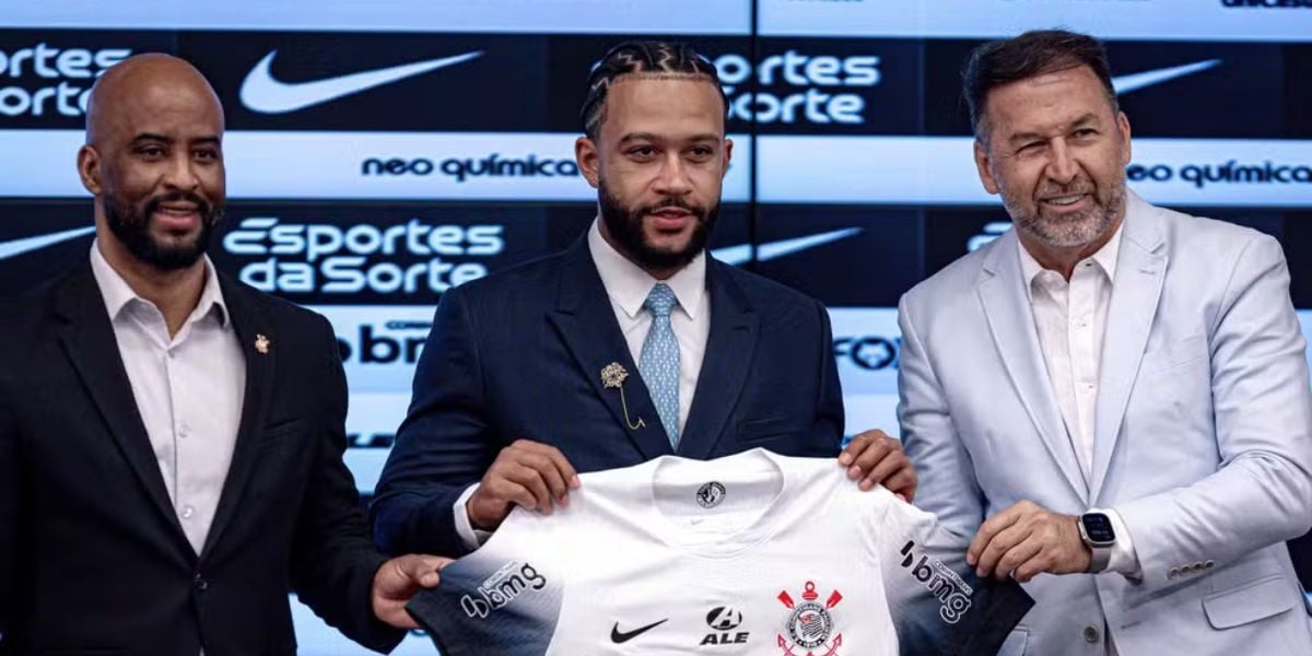 Apresentação do Depay oficial no Corinthians (Reprodução: Leonardo Lima/AGIF)