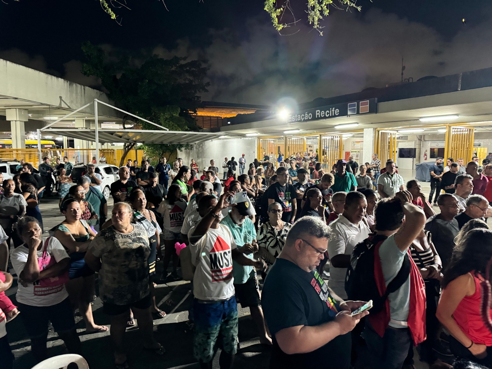 Metrô de Recife permanecerá em estado de greve até outubro (Foto Reprodução/Folha Pe)