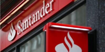 Santander emite comunicado emergencial pra quem tem conta poupança - (Foto: Reprodução / Internet)