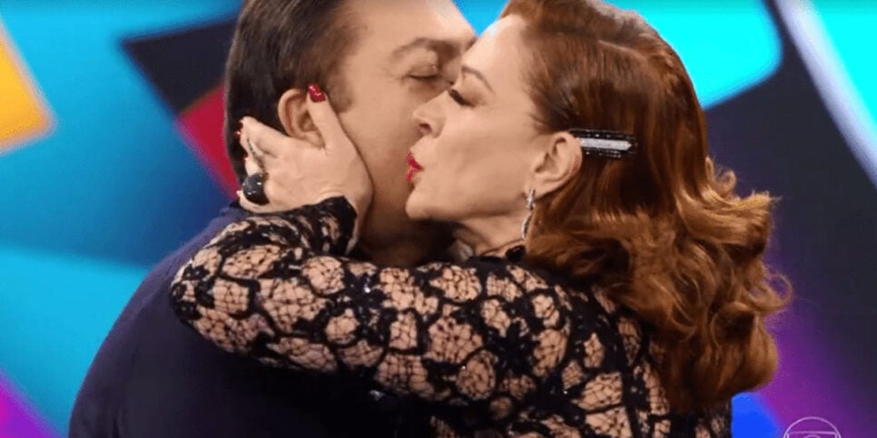 Claudia Raia com Faustão (Foto: Reprodução - Globo)