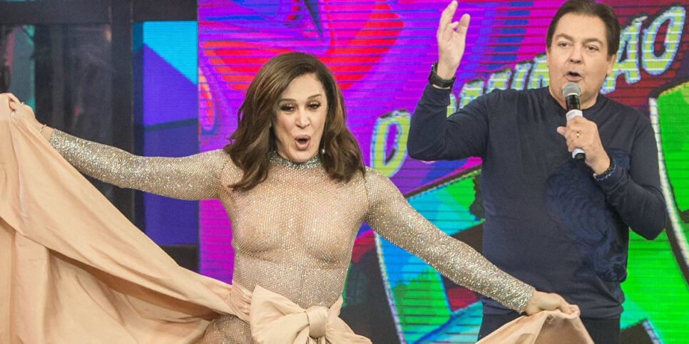 Claudia Raia com Faustão (Foto: Reprodução - Globo)