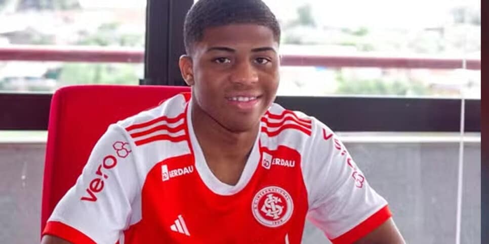 Gabriel Palma, volante do time sub-17 do Inter — Foto- Divulgação - Internacional 