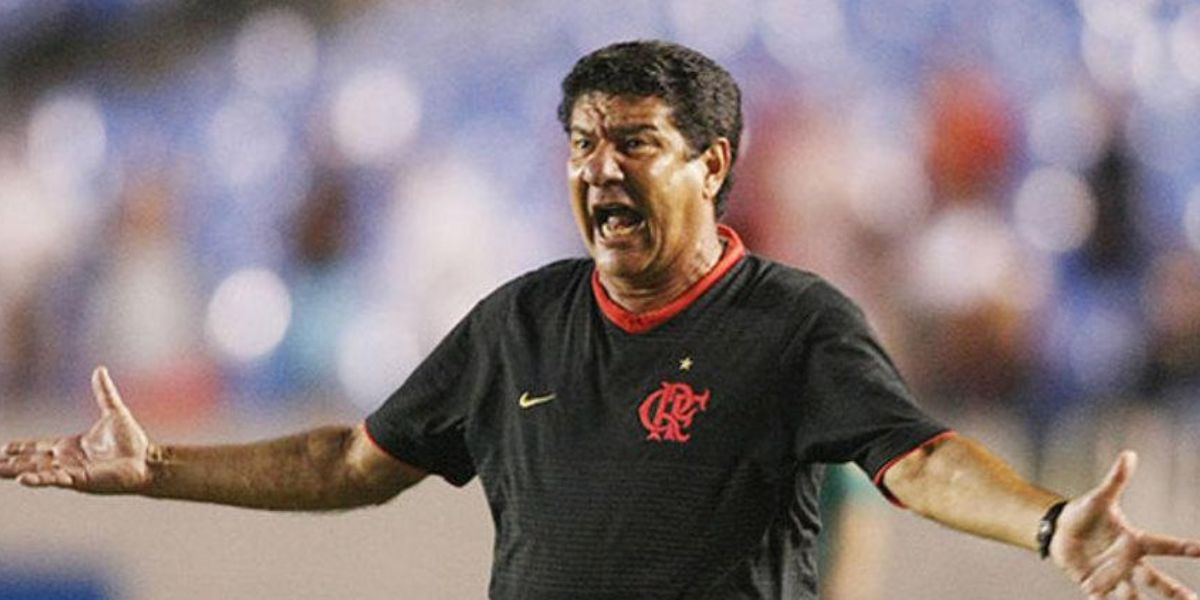 Joel Santana como técnico do Flamengo (Foto: Julio Cesar Guimarães)