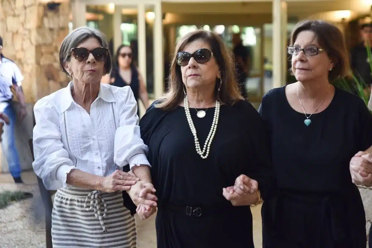 Sandra Bucci, Tania Rosa e Nanci Balan, filhas de Palmirinha Onofre (Foto: Reprodução/ Internet)