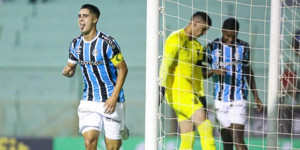 Bruno Cheron está próximo de deixar o Grêmio (Reprodução: Renan Jardim)