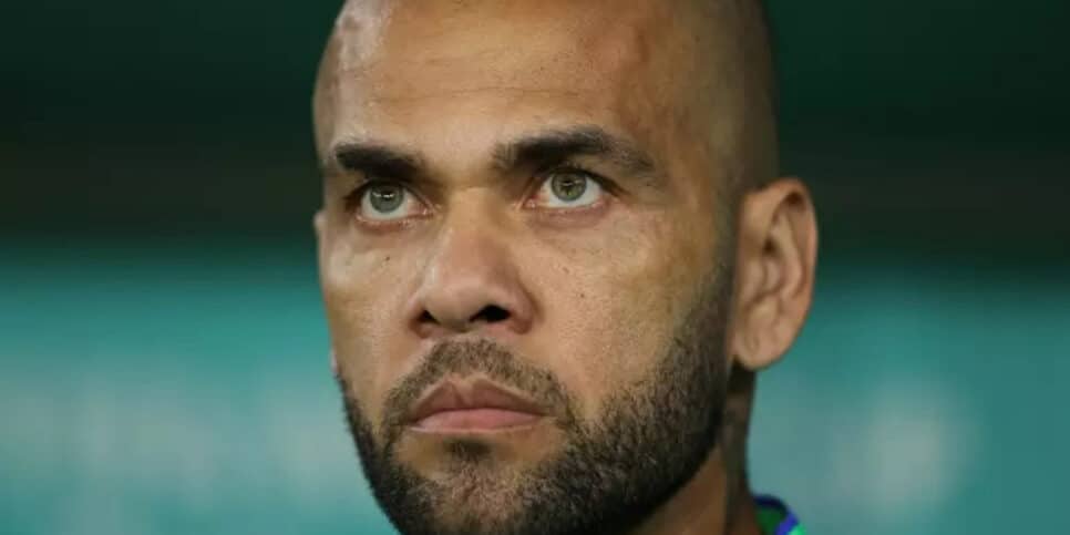 Daniel Alves tem retorno confirmado após sair da cadeia (Foto: Getty Images)