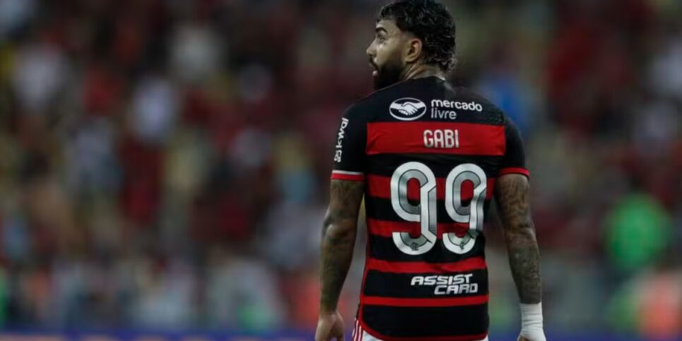 Gabigol bate o martelo e crava desfecho no Flamengo - Foto: Alexandre Cassiano/Infoglobo