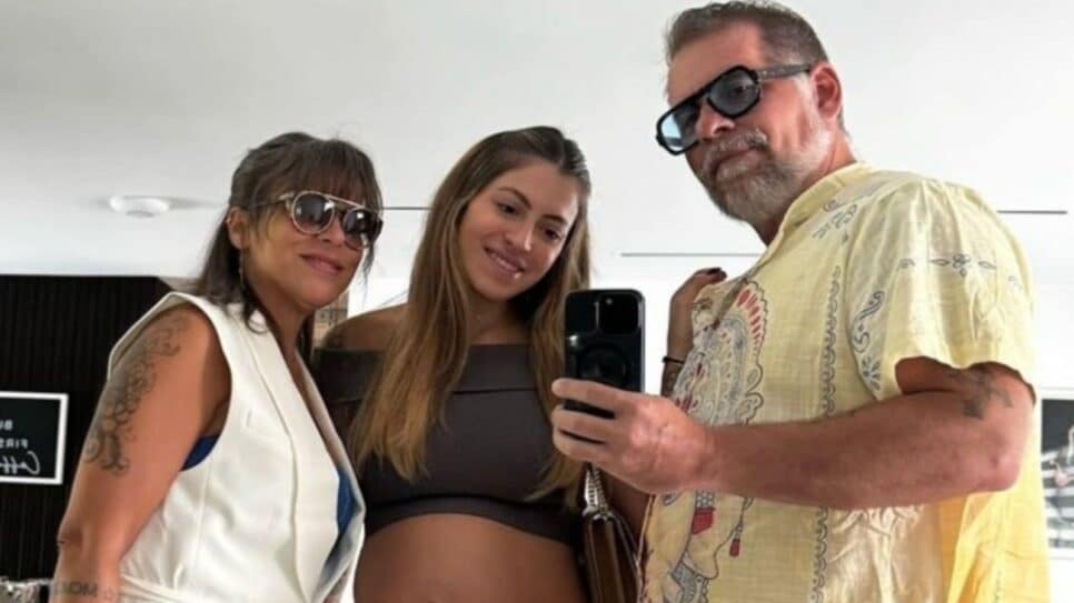 Leandro Hassum ao lado de sua esposa e filha (Foto: Reprodução/Instagram)