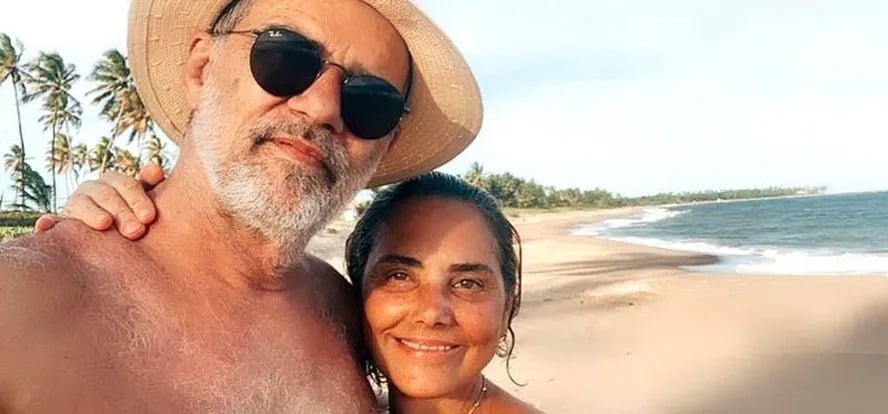 A famosa ex-atriz da Globo ao lado do diretor (Foto: Reprodução/Instagram)