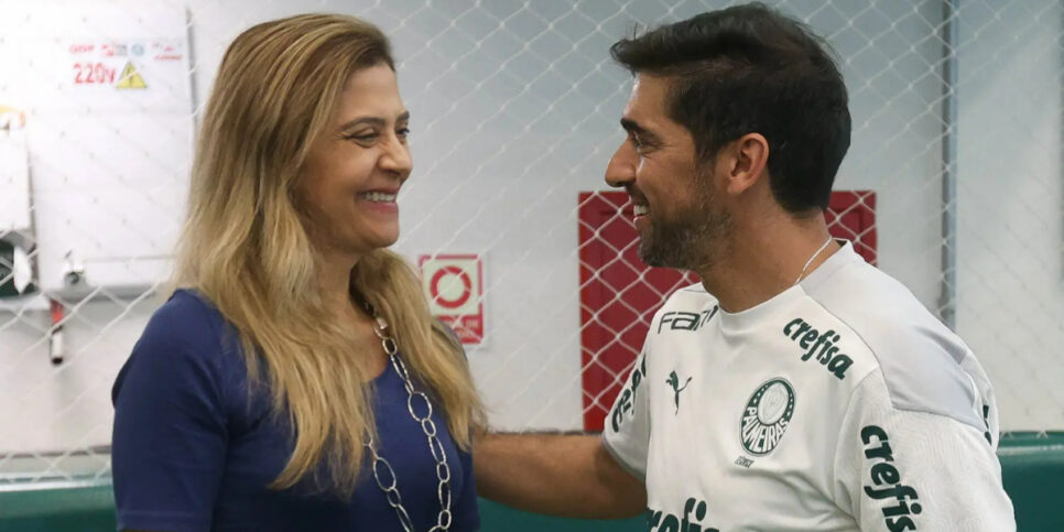 Salário maior que de Leila e até 2027 Abel recebe oferta de R$45M (Foto: Cesar Greco)