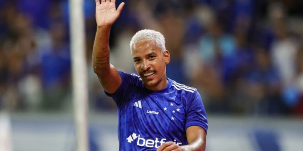 Matheus Pereira é o craque da Raposa na temporada (Reprodução Gilson Lobo/AGIF)