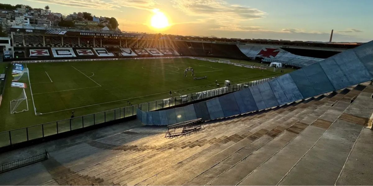 São Januário chegou a ser cogitado para a partida (Reprodução: André Durão)