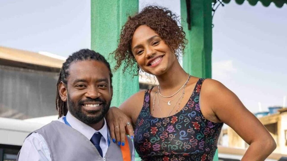 Jão e Madá estão estreitando laços na novela das 7 (Foto: Reprodução/ Divulgação, TV Globo)