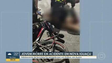 Adolescente morre atingido por um ônibus na Baixada Fluminense Foto: Reprodução/TV Globo