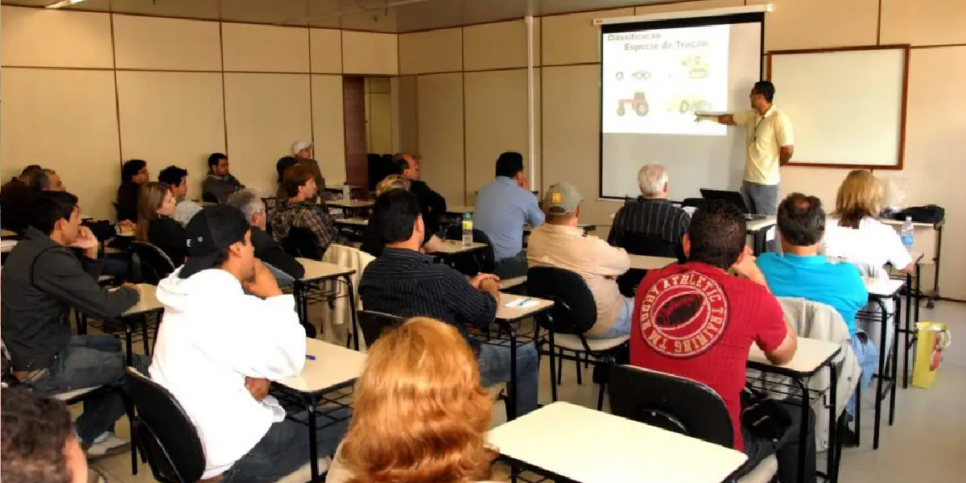 Curso de reciclagem (Foto: Reprodução/ Internet)