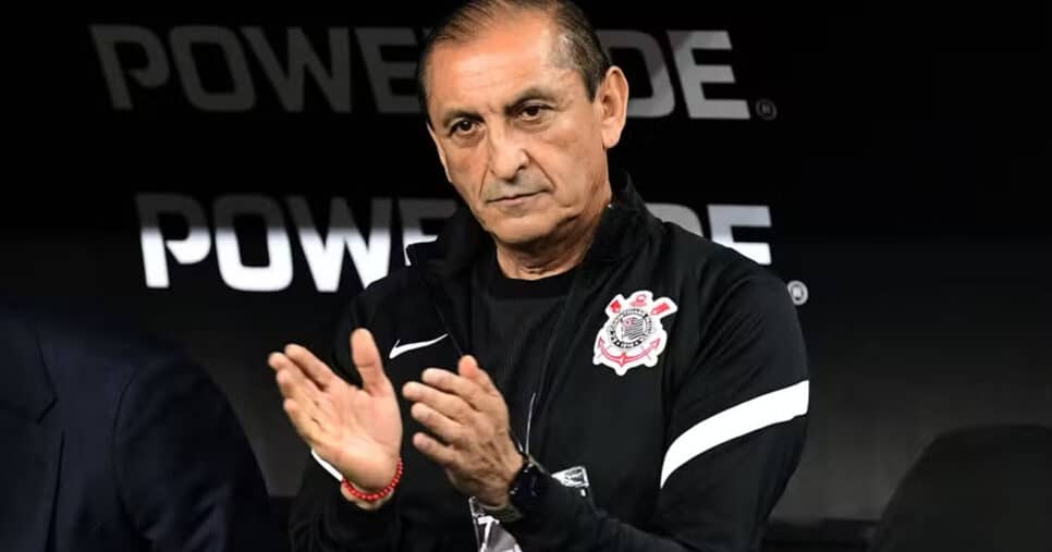 Ramón Díaz em Corinthians (Foto: Marcos Ribolli)