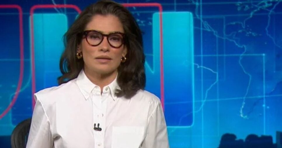 Renata Vasconcellos no Jornal Nacional (Foto: Reprodução / Globo)