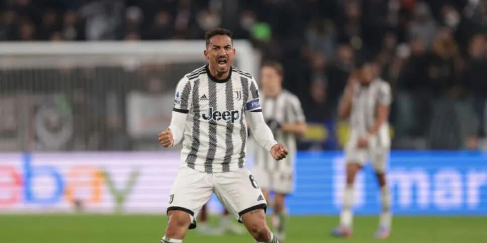 Danilo é um dos capitães do Juventus (Reprodução: Getty Images)