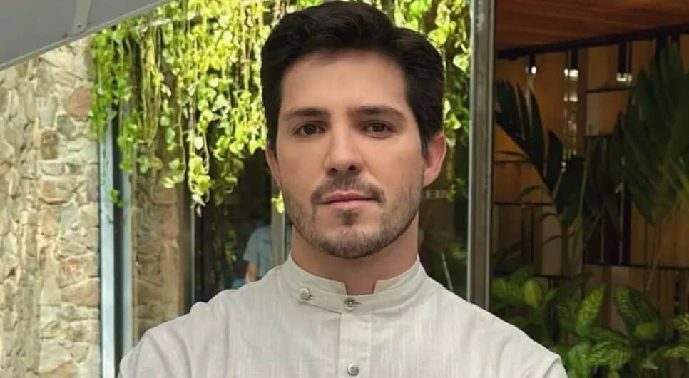 Gael (Igor Cosso) flertará com Fátima (Foto: Reprodução/ Instagram)