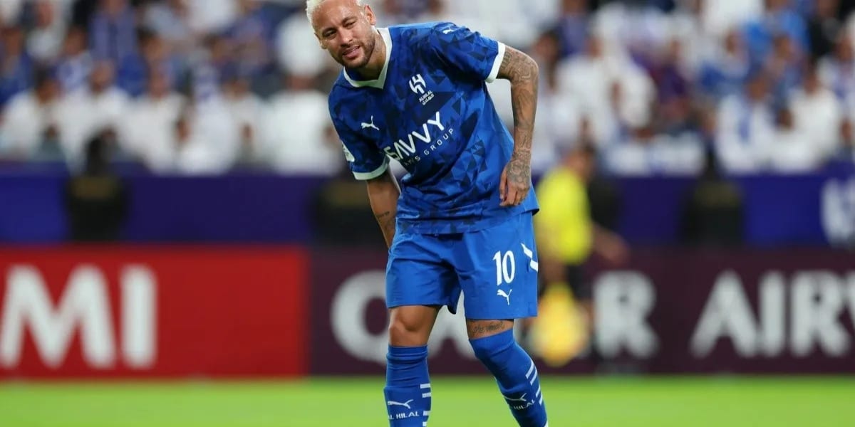 Torcida do Santos atenta: Neymar alerta sobre saída do Al-Hilal (Foto: Getty Images)