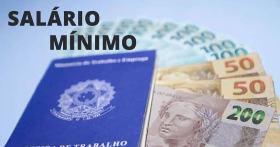 Mudanças na regra de reajuste do salário mínimo de 2025 derruba valor - Foto: Internet