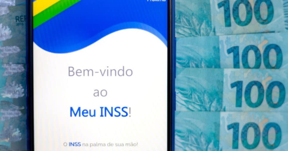 Aposentados do INSS em festa com essa notícia sobre pagamentos (Foto: Montagem)