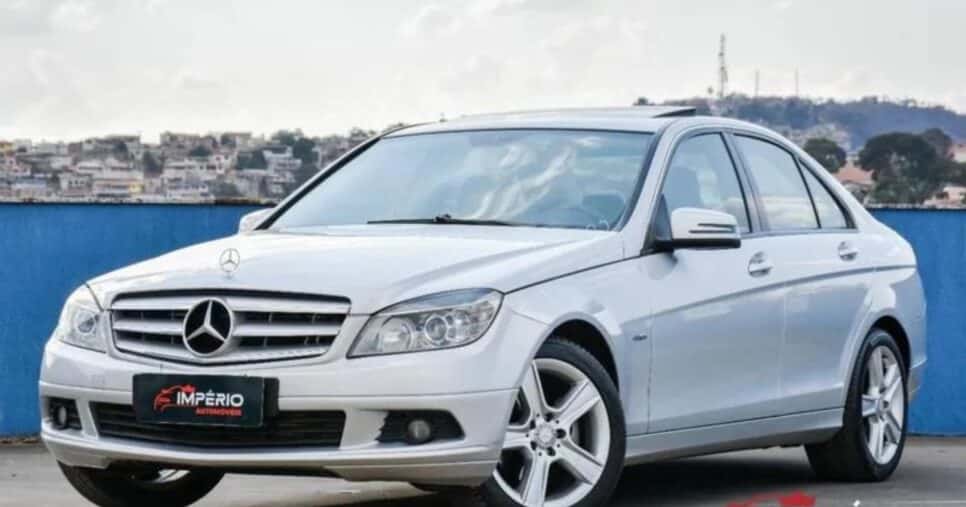 Mercedes-Benz C180 2011 - (Foto: Internet)