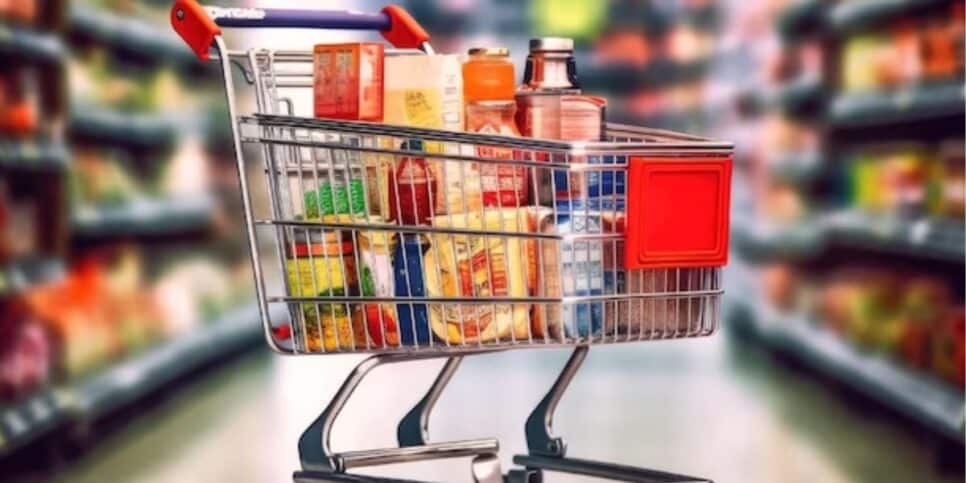 Supermercados possuem importância relevante para economia, ainda mais em grandes cidades e capitais (Foto Reprodução/Freepik)