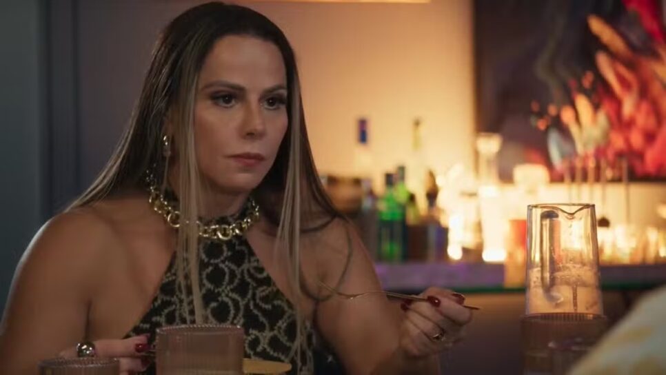 Rosana, interpretada por Viviane Araújo (Foto: Reprodução/ TV Globo)